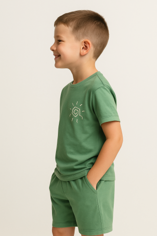 Erkek Çocuk Günlük Stil Seti – Cepli Şort, Zümrüt Yeşili