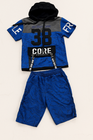 Erkek Çocuk Kapüşonlu “38” Baskılı Tişört & Desenli Mavi Şort Seti