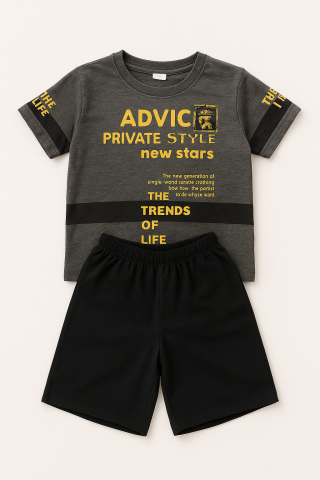 Erkek Çocuk Yazlık Günlük Set – Grafik Baskılı Gri Tişört & Basic Siyah Şort