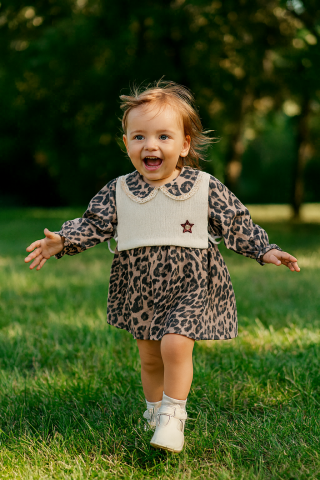 Kız Çocuk Leopar Desenli Örgü Yelek Detaylı Elbise